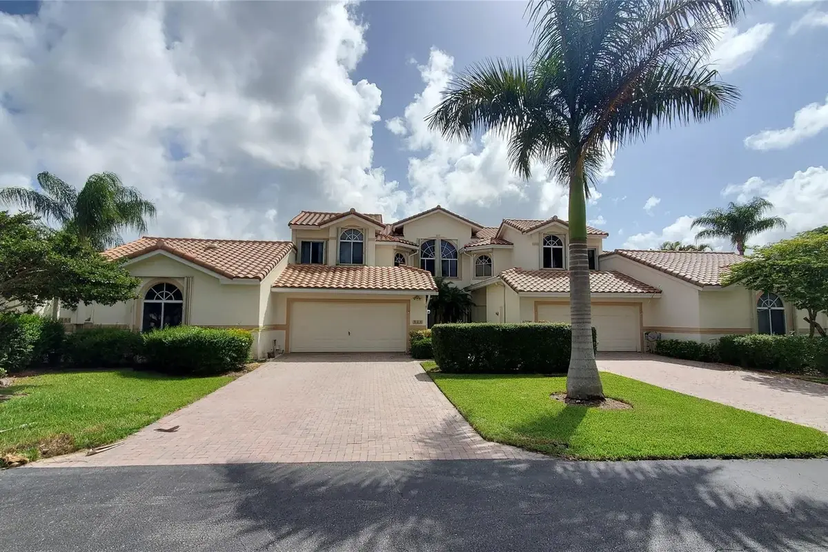 504 W Palm Aire Dr, Pompano Beach: photo 1 of 26