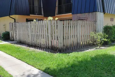2403 S Waterside Dr, Lake Worth: photo 1 of 11