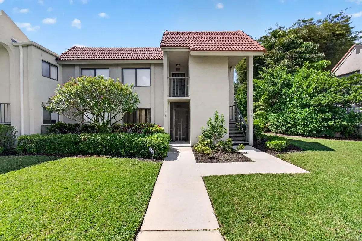 5561 Fairway Park Dr #104, Boynton Beach: photo 1 of 24