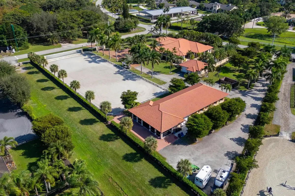14943 Paddock Dr, Wellington: photo 1 of 45