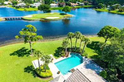 3566 Loire Ln, Palm Beach Gardens: photo 1 of 28