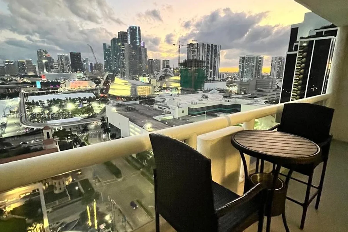 1717 N Bayshore Dr #A-2453, Miami: photo 1 of 24