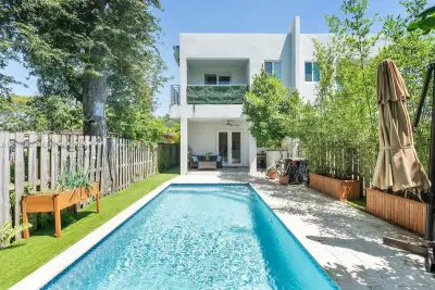 2920 SW 25th Ter #B, Miami: photo 1 of 22