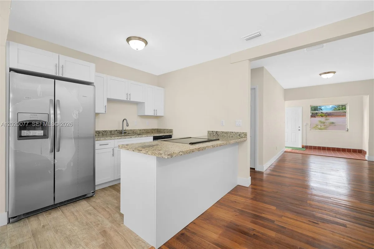 3271 NW 18th Ter, Miami: photo 1 of 33