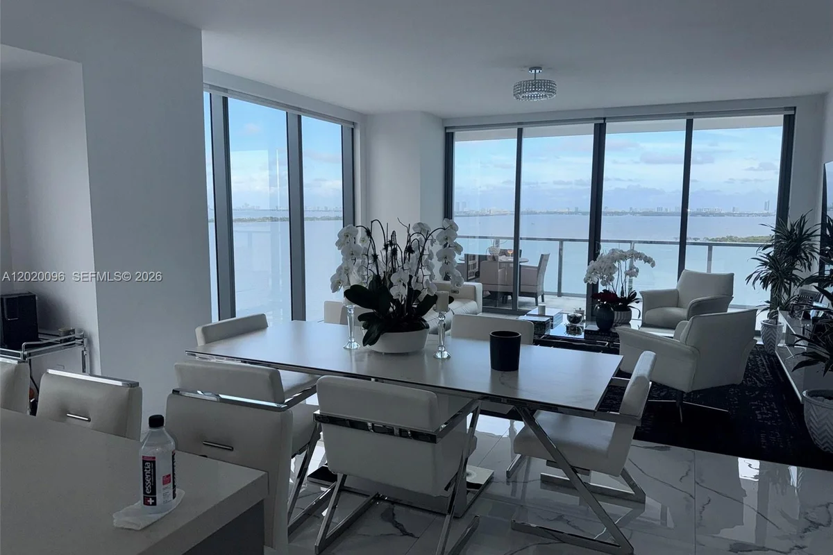 788 NE 23rd St #1202, Miami: photo 1 of 64