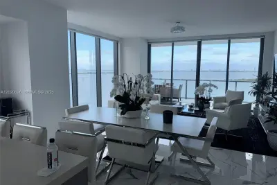 788 NE 23rd St #1202, Miami: photo 1 of 64