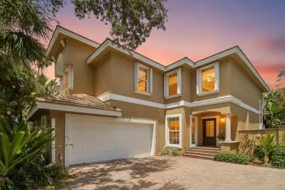 12 Grand Bay Cir, Juno Beach: photo 1 of 82