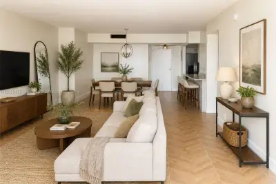 2500 Parkview Dr #1816, Hallandale Beach: photo 1 of 11