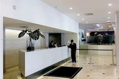 100 Lincoln Rd #303, Miami Beach: photo 1 of 8