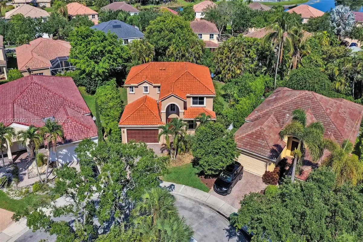4452 Stone Ridge Way, Weston: photo 1 of 50