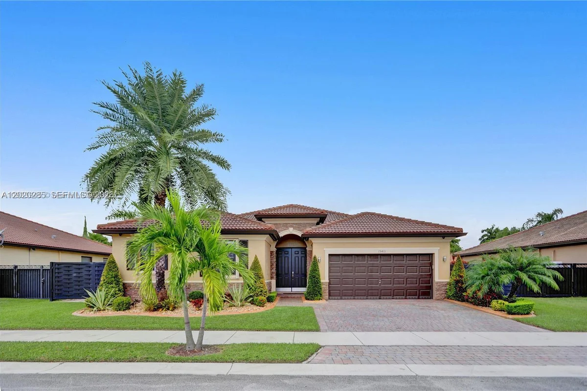 15413 SW 116th Ter, Miami: photo 1 of 36
