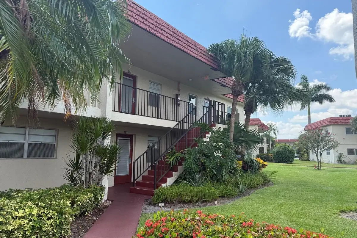 32 Abbey Ln #207, Delray Beach: photo 1 of 1
