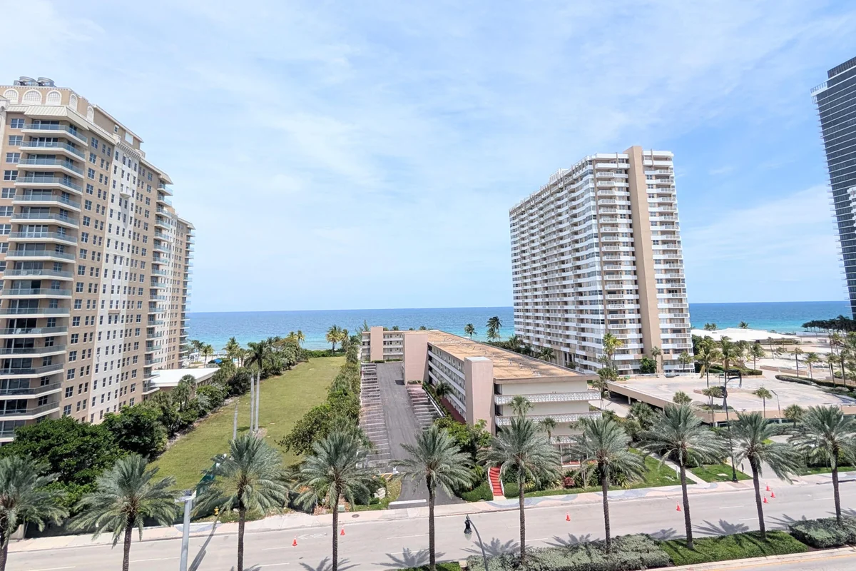 1945 S Ocean Dr #701, Hallandale Beach: photo 1 of 24