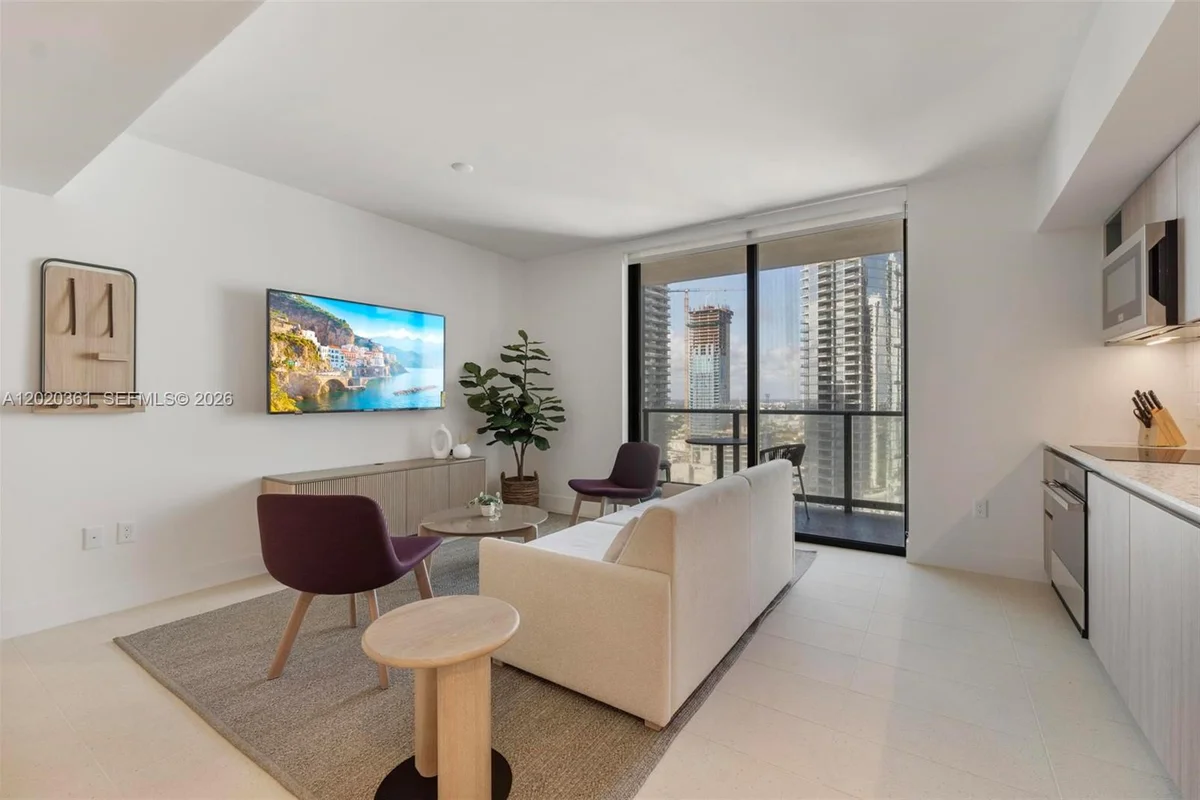 601 NE 1st Ave #2801, Miami: photo 1 of 27
