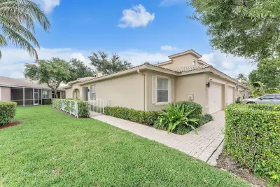8541 Water Cay, West Palm Beach: photo 1 of 36
