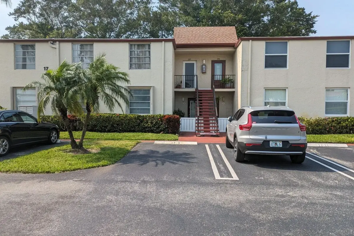 17 Willowbrook Ln #106, Delray Beach: photo 1 of 19