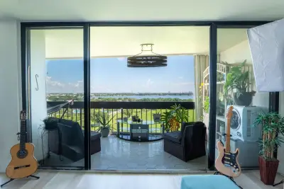 2000 Presidential Way #1401, West Palm Beach: photo 1 of 36