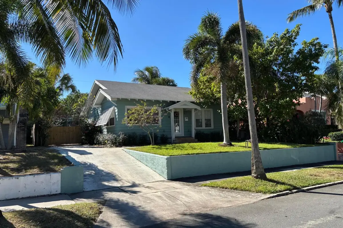 808 Kanuga Dr, West Palm Beach: photo 1 of 26