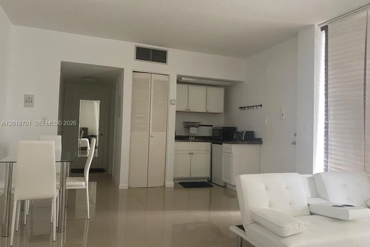 770 NE 69th St #1E, Miami: photo 1 of 26