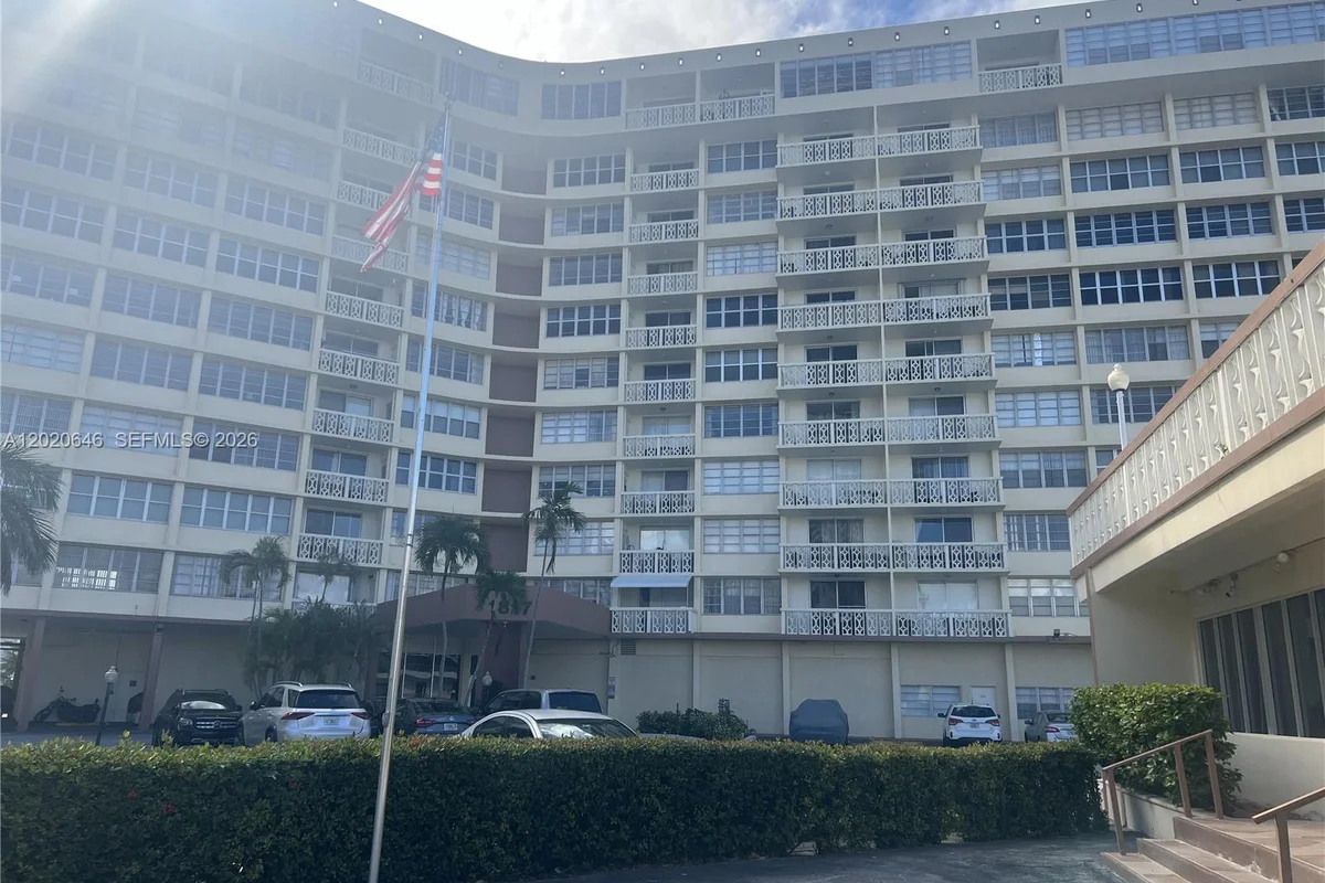 1817 S Ocean Dr #718, Hallandale Beach: photo 1 of 18