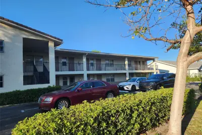 8705 NW 38th Dr #7b, Coral Springs: photo 1 of 29