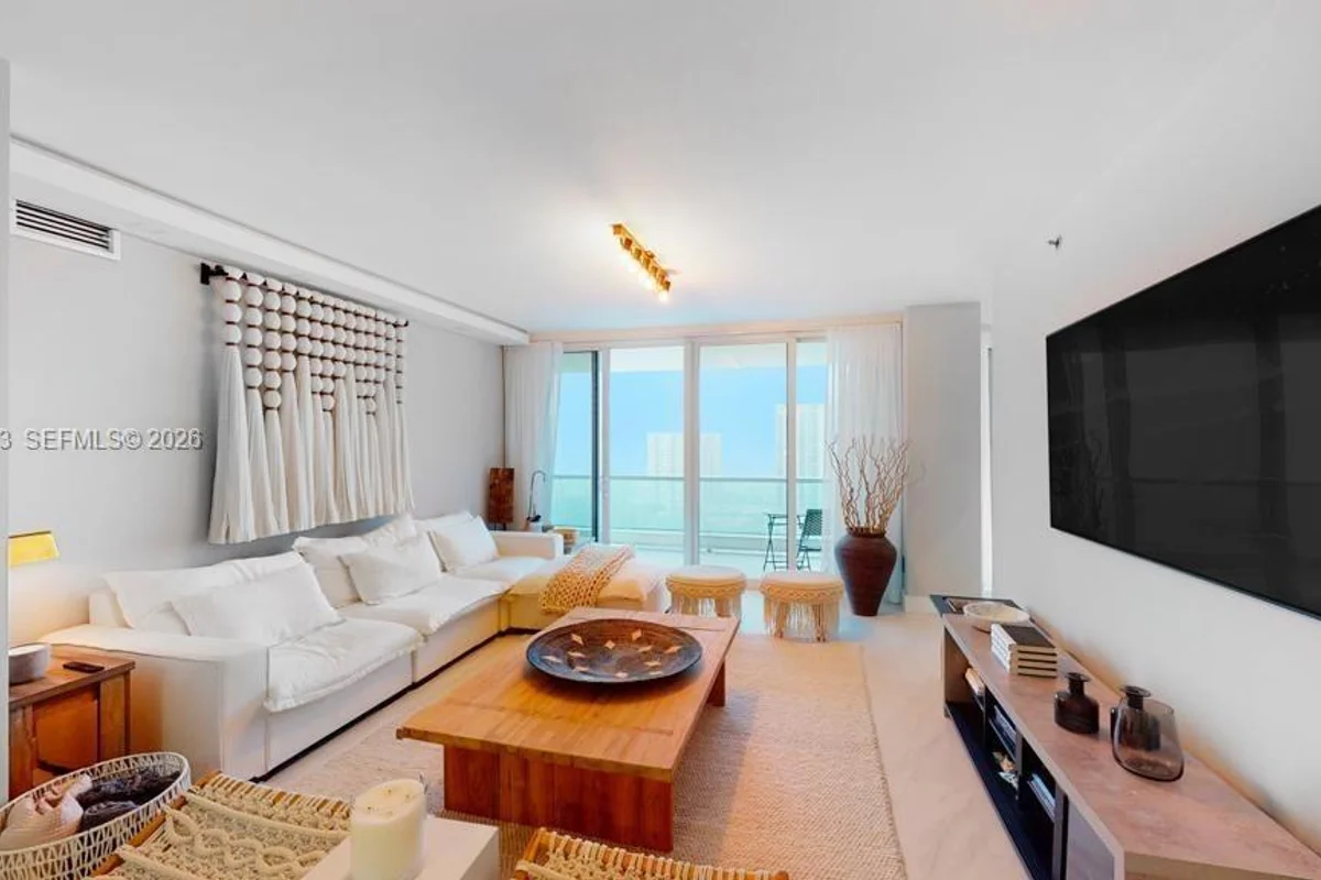 7000 Island Blvd #1808, Aventura: photo 1 of 19
