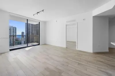 999 SW 1st Ave #2911, Miami: photo 1 of 21