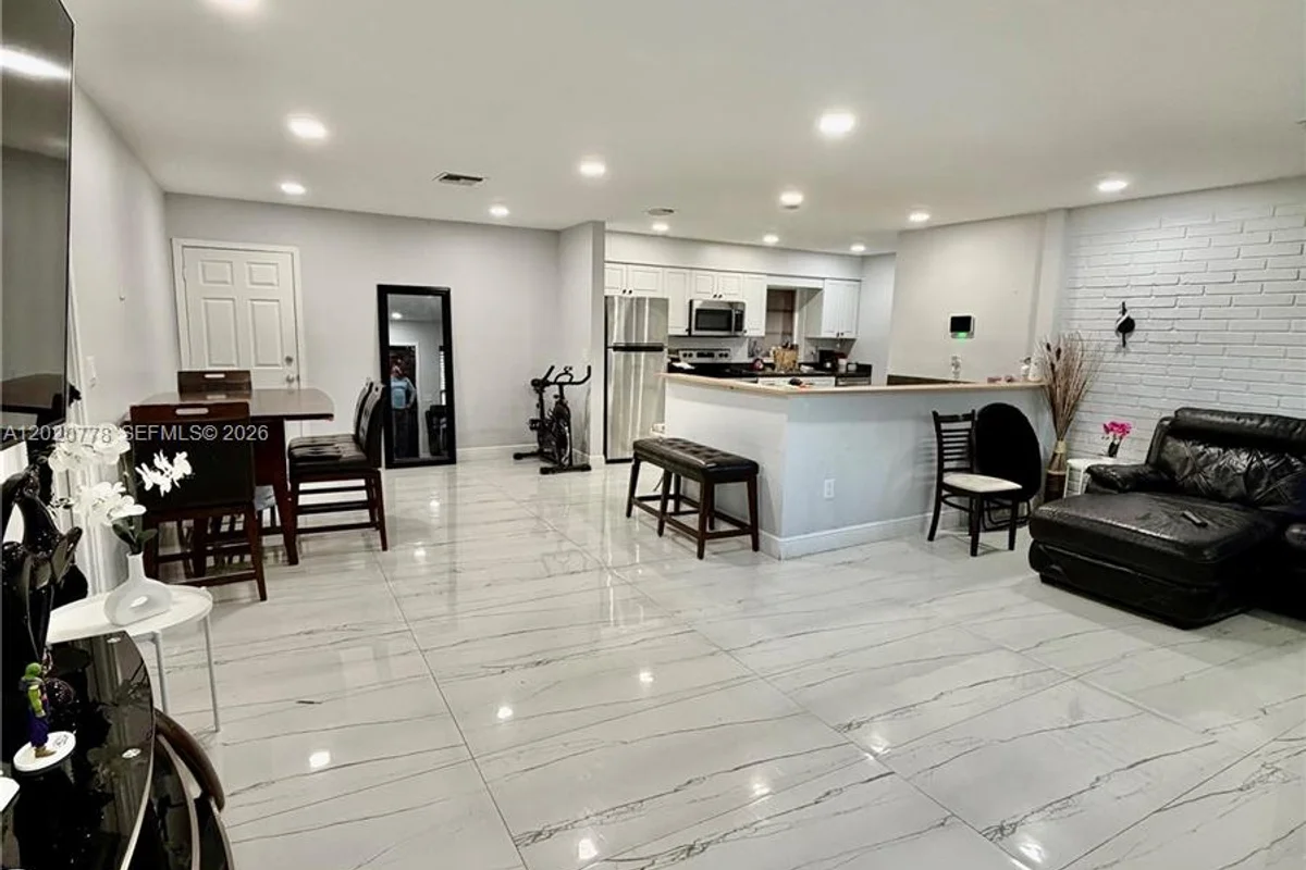 518 NW 47th Ct, Oakland Park: photo 1 of 18