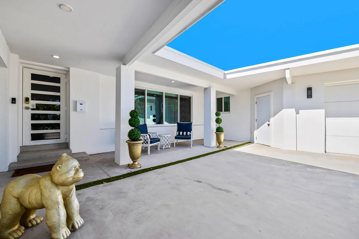1627 Seabreeze Blvd, Fort Lauderdale: photo 1 of 43