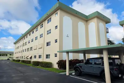 808 SE 7th St #101, Deerfield Beach: photo 1 of 42