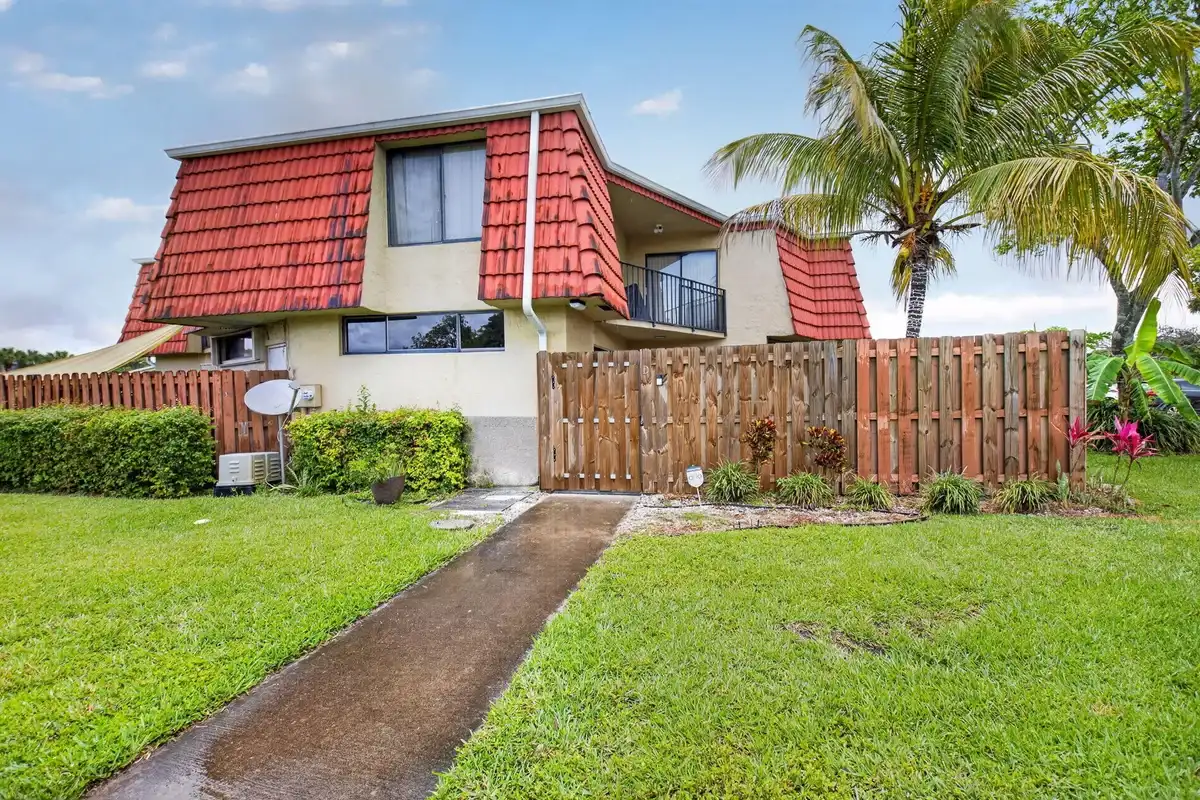 8385 Trent Ct #D, Boca Raton: photo 1 of 49