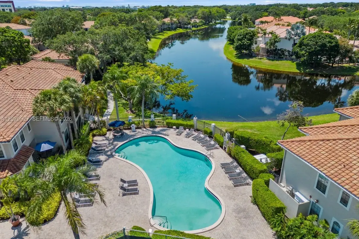 6503 N Military Trl #Valencia, Boca Raton: photo 1 of 42