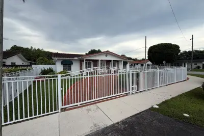 3400 SW 108th Ave, Miami: photo 1 of 31