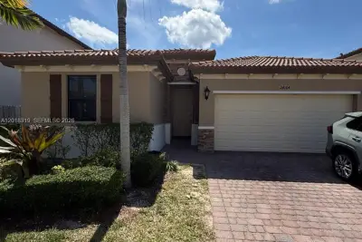 24164 SW 118th Ave, Homestead: photo 1 of 19