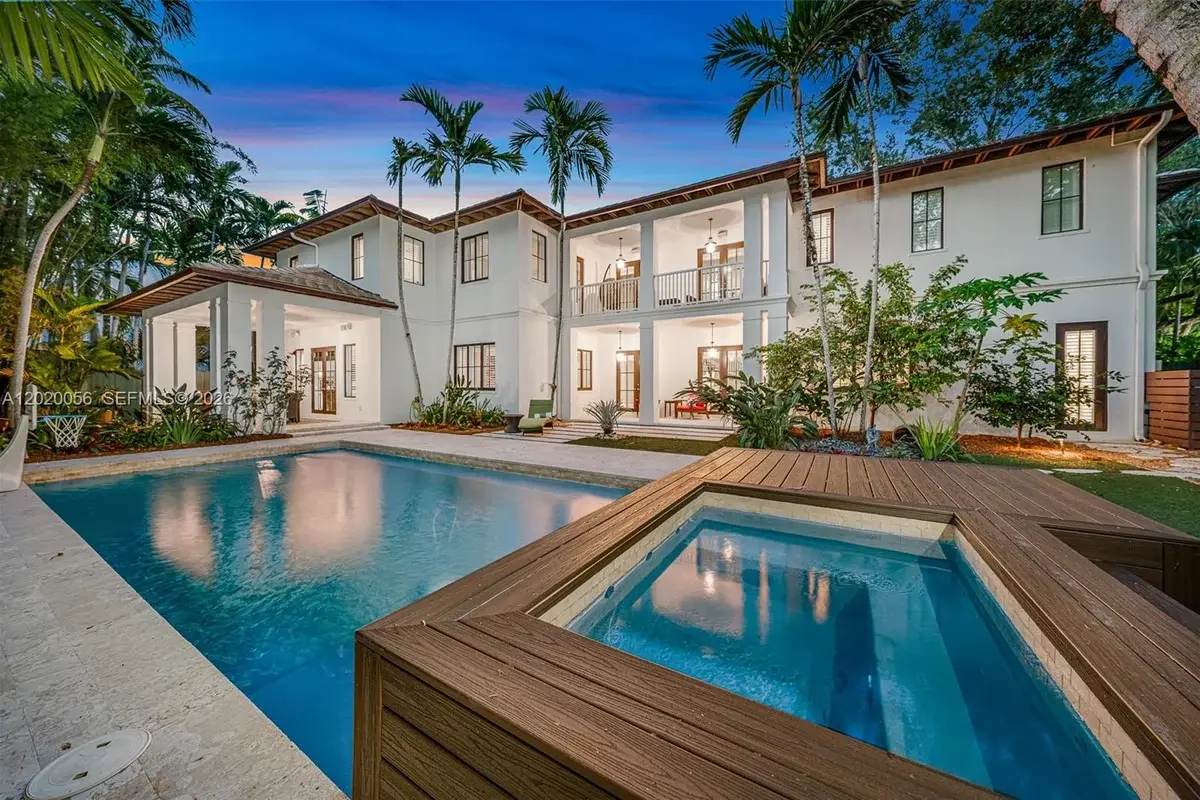 4196 S Douglas Rd, Miami: photo 1 of 96