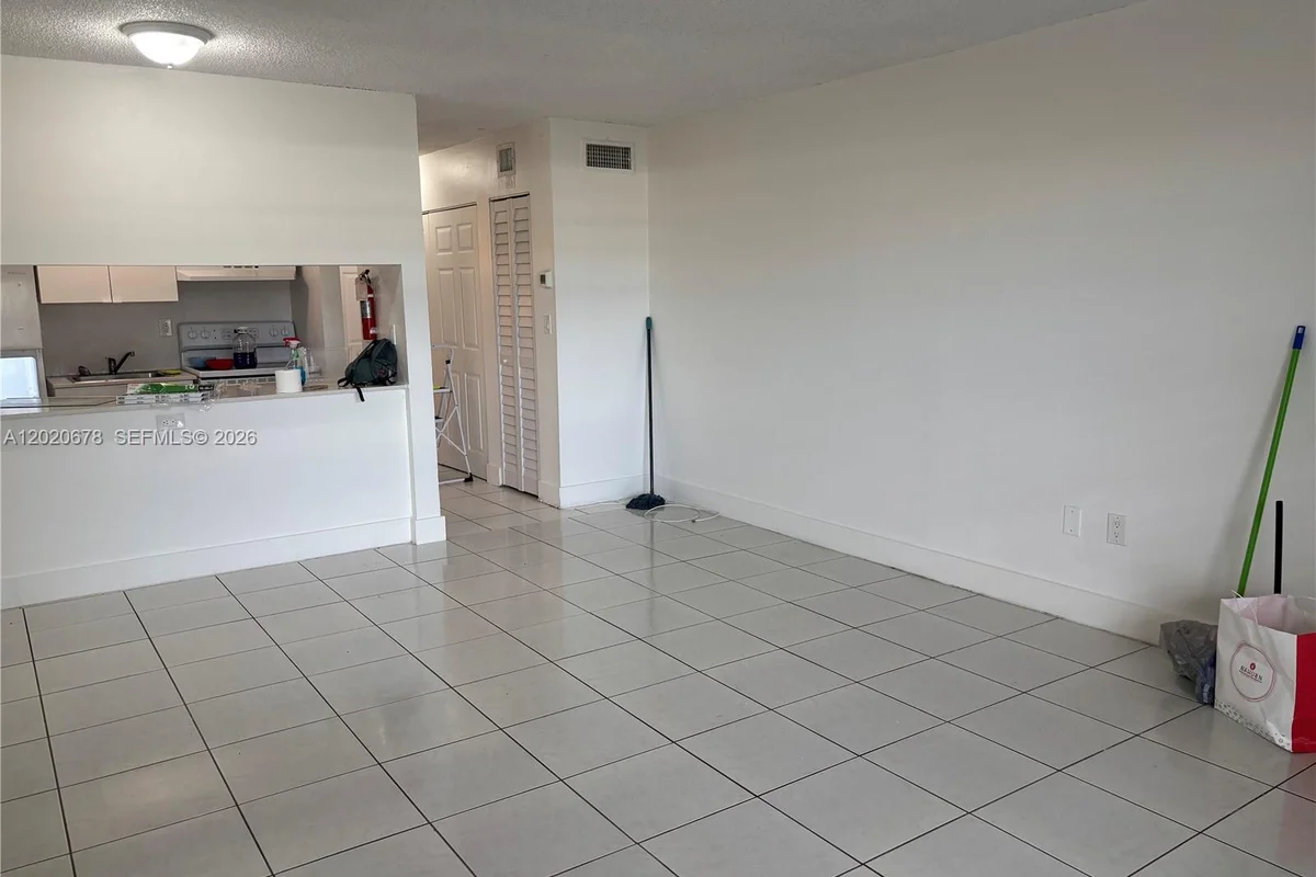 251 NW 177th St #A-109, Miami Gardens: photo 1 of 18