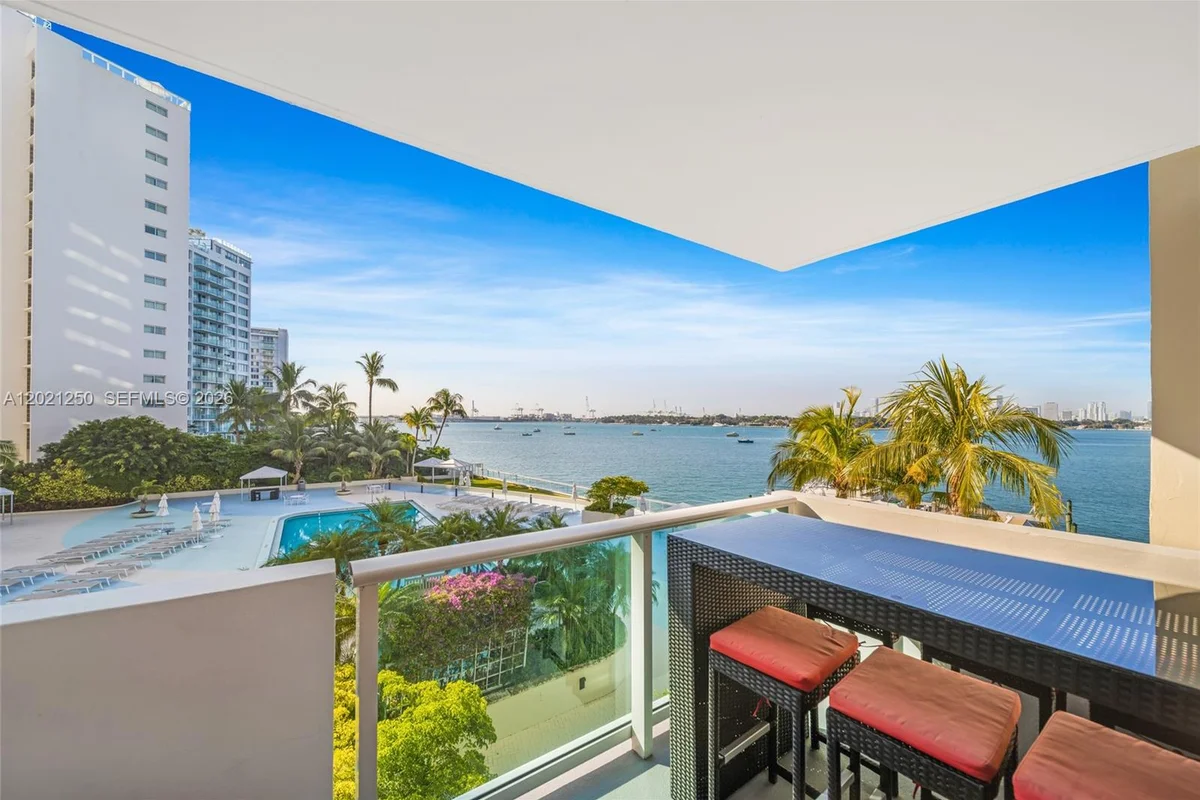 1200 W Ave #327, Miami Beach: photo 1 of 22