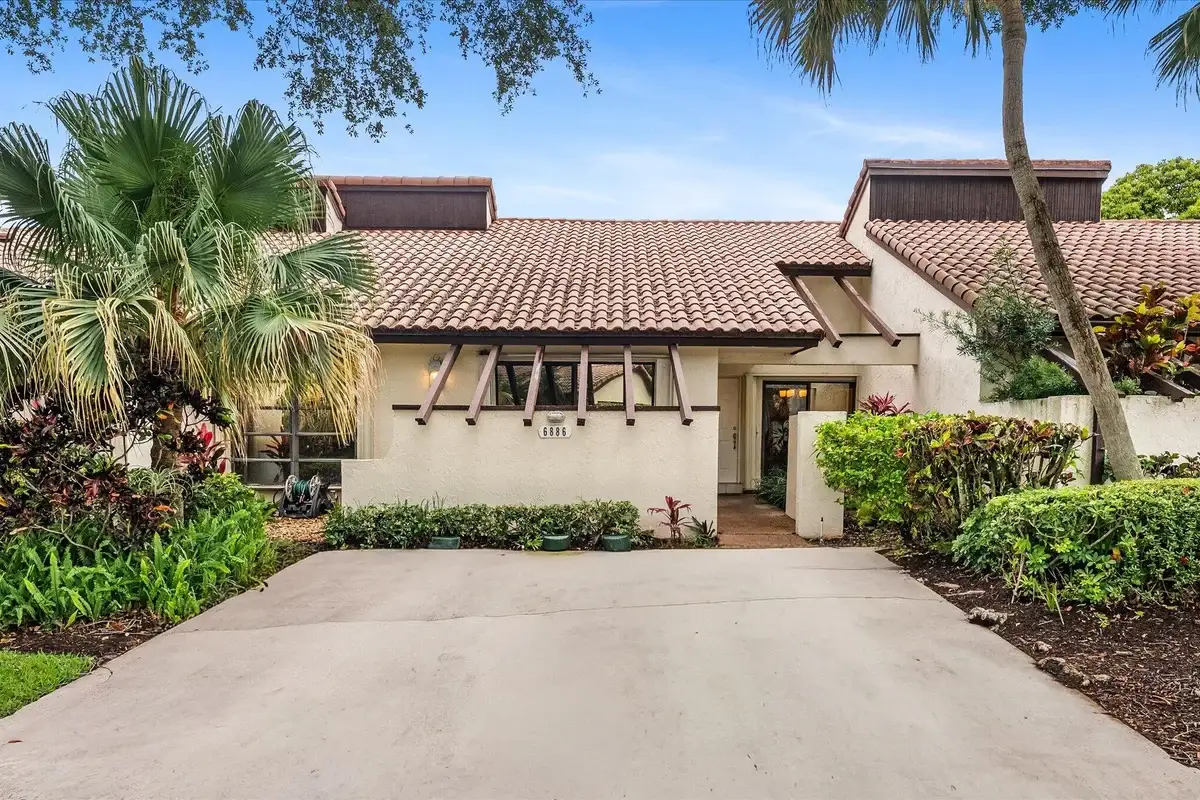 6886 Tiburon Cir, Boca Raton: photo 1 of 33