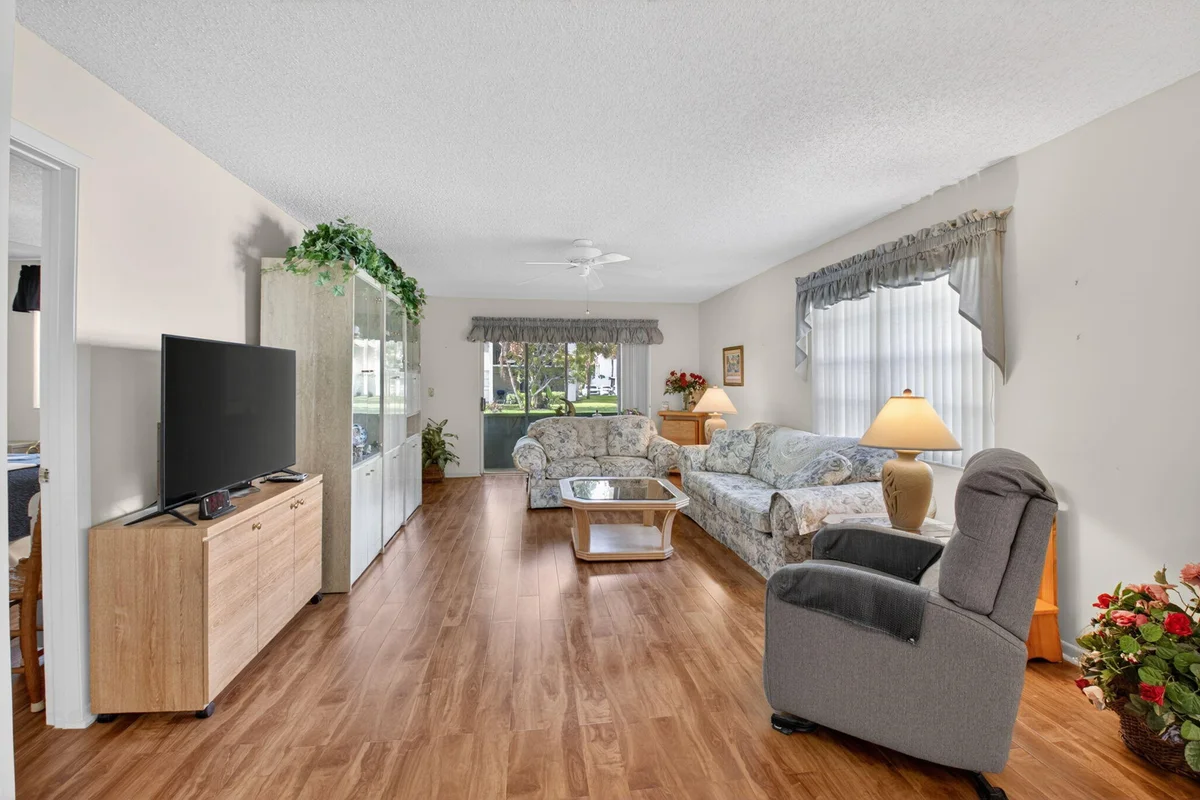2935 SW 22nd Ave #108, Delray Beach: photo 1 of 34
