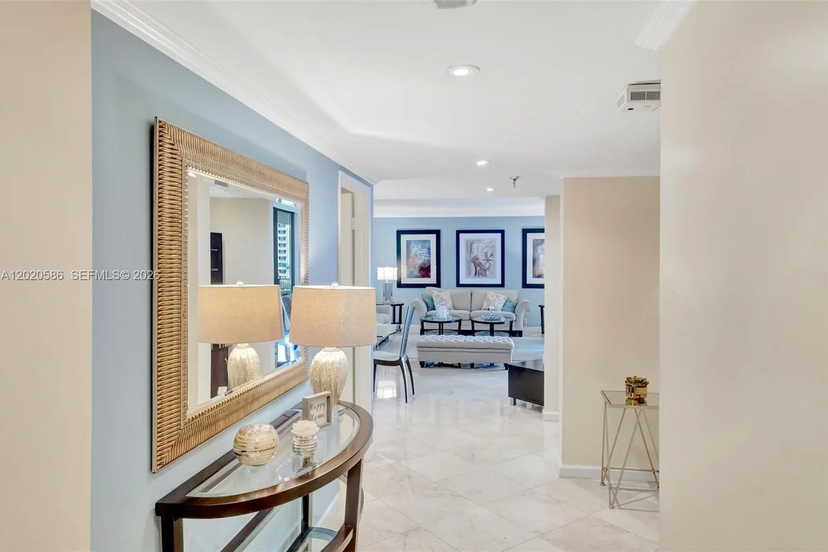 520 Brickell Key Dr #A914, Miami: photo 1 of 26