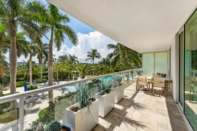 1 N Ocean Blvd #513, Pompano Beach: photo 1 of 40