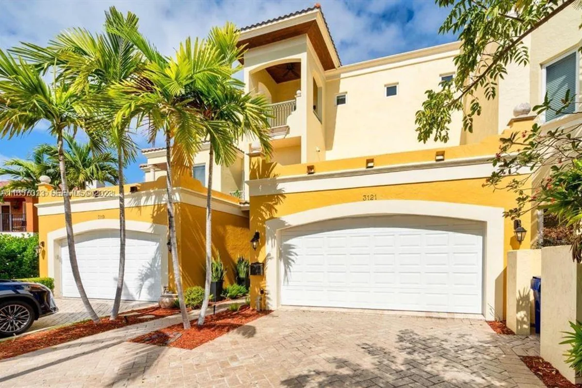 3121 NE 26th St, Fort Lauderdale: photo 1 of 25