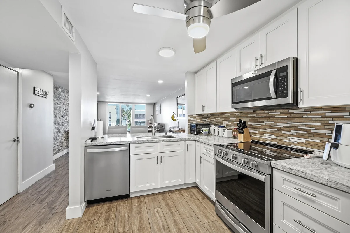 777 S Federal Hwy #G214, Pompano Beach: photo 1 of 28