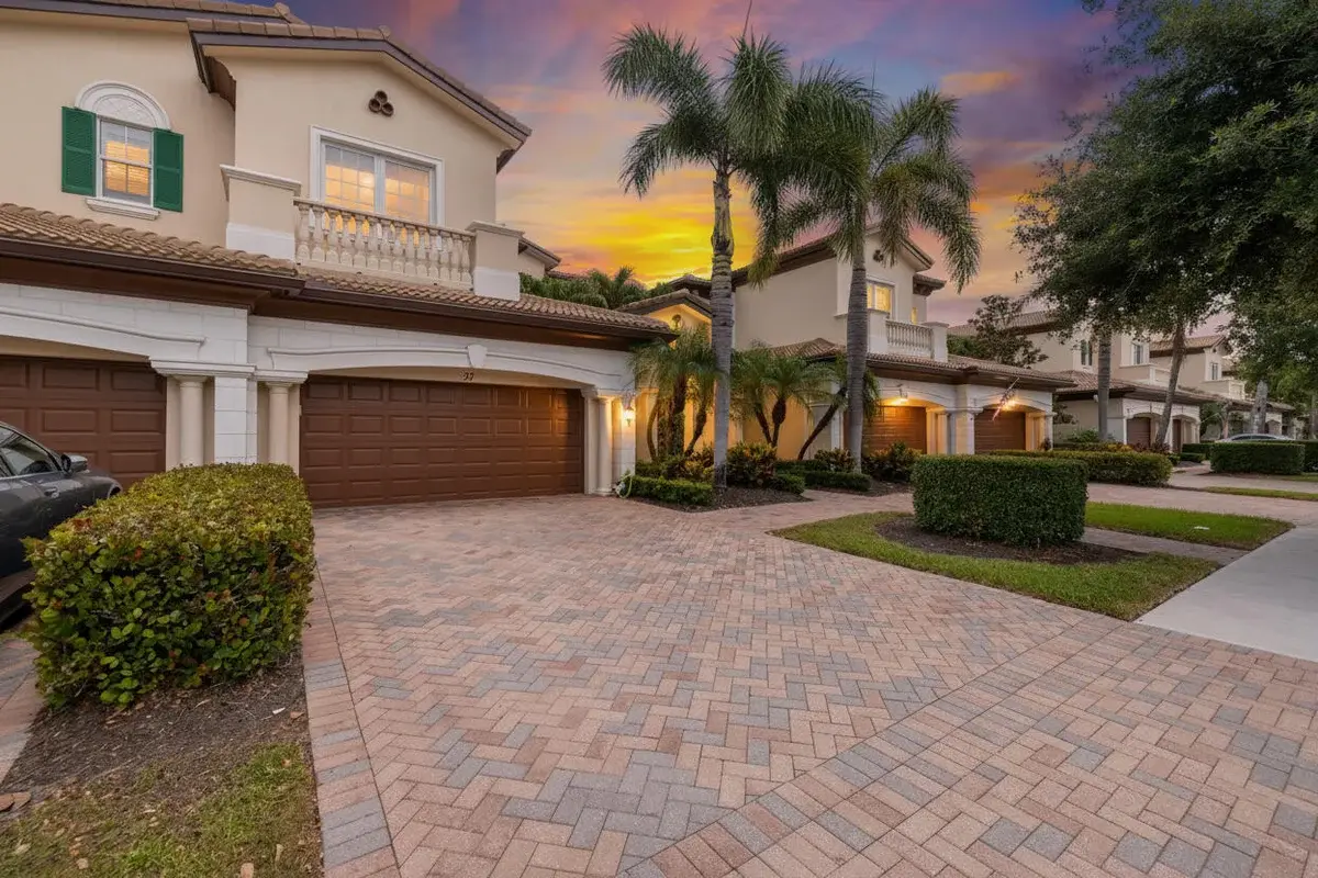 111 Tresana Blvd #27, Jupiter: photo 1 of 52