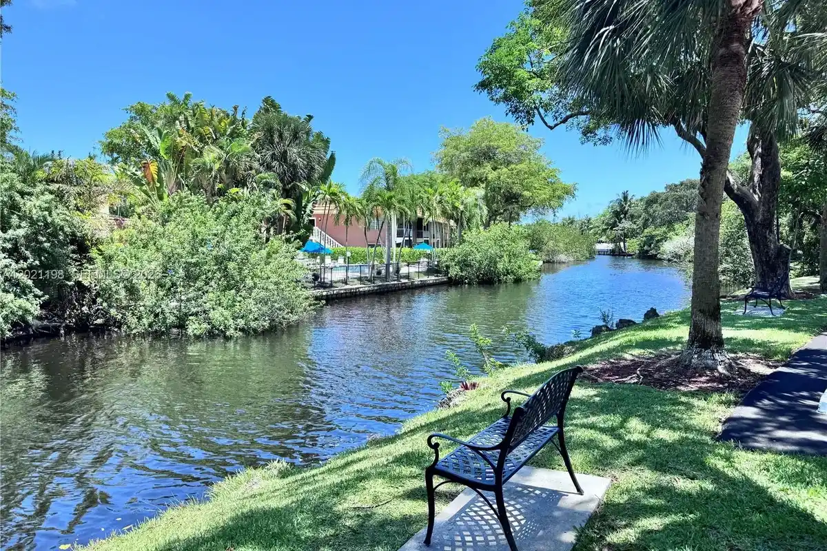 1800 N Andrews Ave #2E, Fort Lauderdale: photo 1 of 36