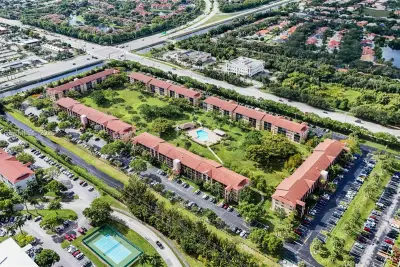 1650 SW 124th Ter #211D, Pembroke Pines: photo 1 of 40