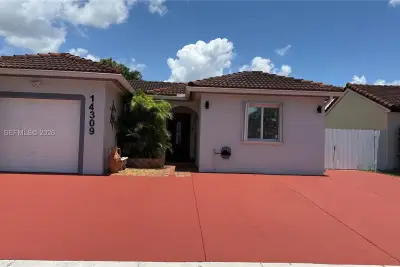 14309 SW 181st St, Miami: photo 1 of 98