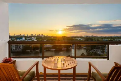 2555 Collins Ave #1106, Miami Beach: photo 1 of 22
