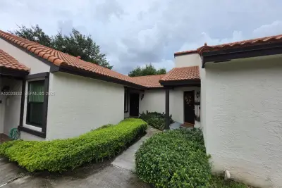 15240 SW 45th Ter #54F, Miami: photo 1 of 50