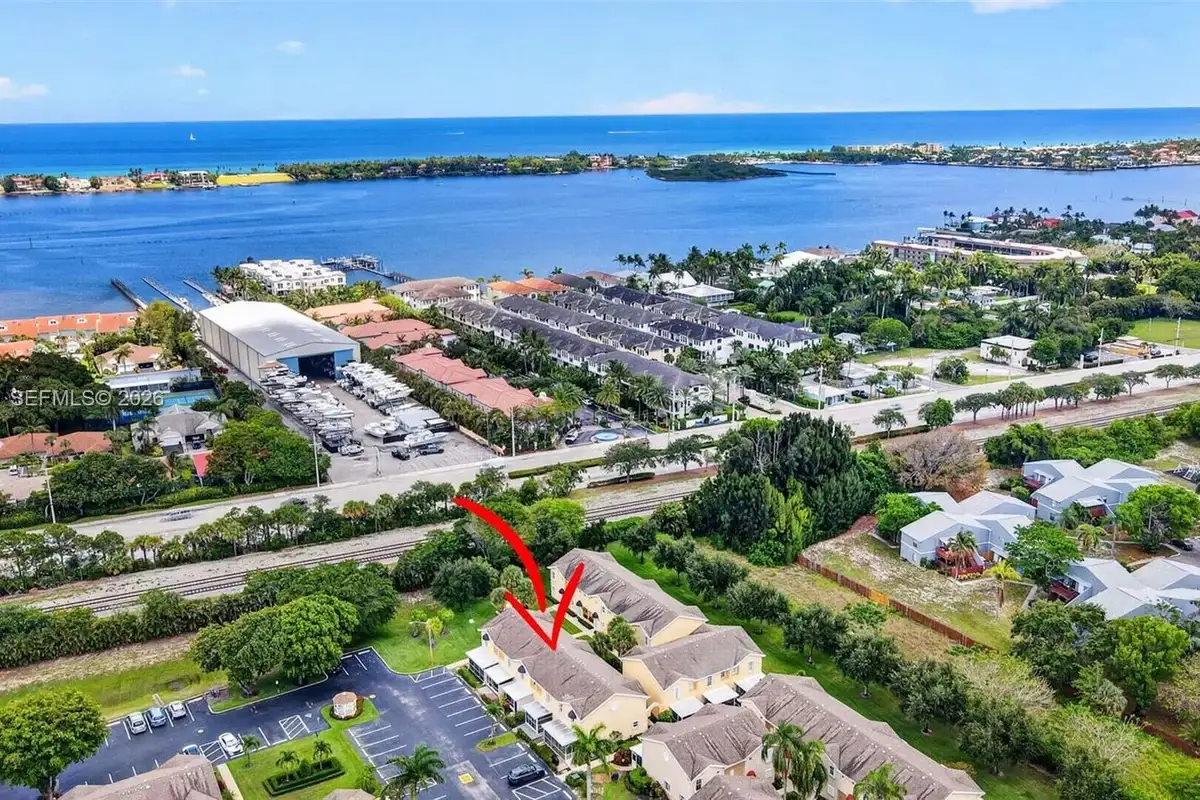 341 Waterside Dr, Hypoluxo: photo 1 of 45